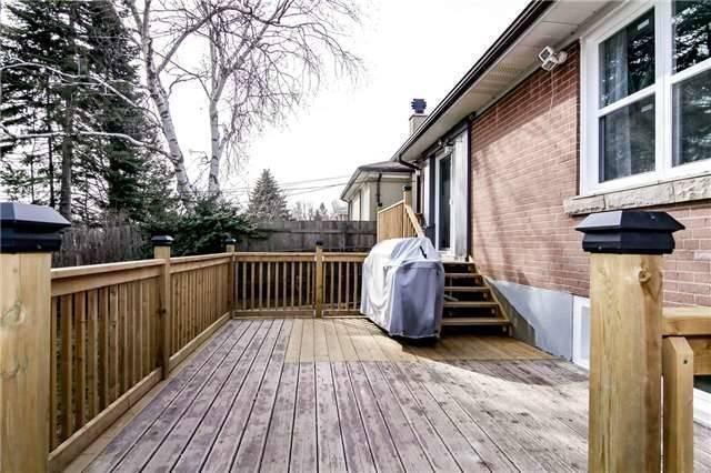 71 Pandora Circ, House detached with 3 bedrooms, 2 bathrooms and 3 parking in Toronto ON | Image 9