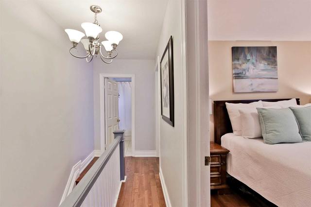 964 St Clarens Ave, House semidetached with 3 bedrooms, 2 bathrooms and 0 parking in Toronto ON | Image 14