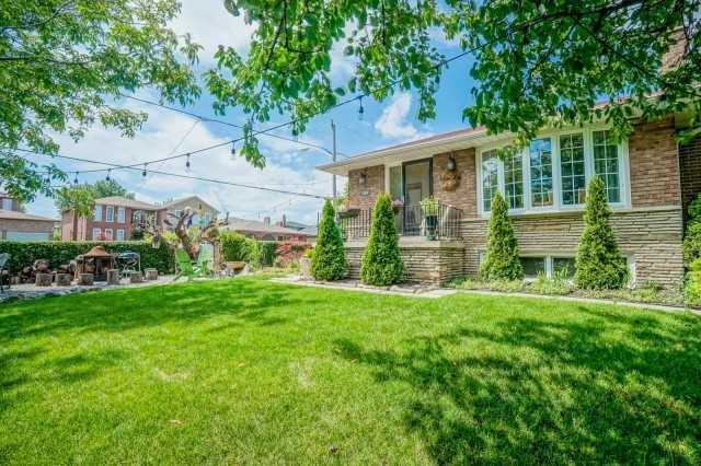 109 Elinor Ave, House detached with 3 bedrooms, 2 bathrooms and 2 parking in Toronto ON | Image 1