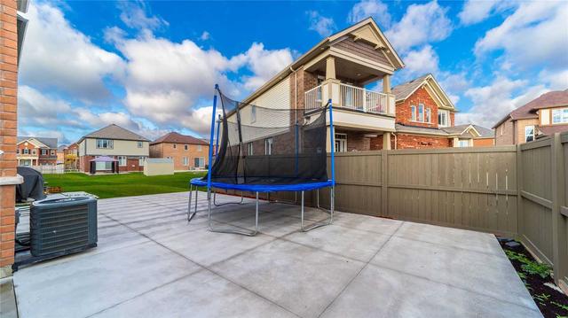 79 Mincing Tr, House detached with 4 bedrooms, 4 bathrooms and 6 parking in Brampton ON | Image 32