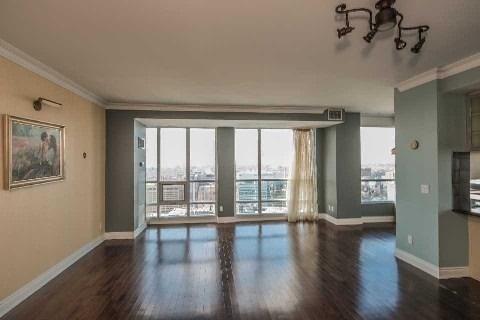 4212 - 761 Bay St, Condo with 2 bedrooms, 3 bathrooms and 1 parking in Toronto ON | Image 6