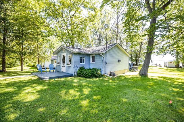 59 Lakeshore Rd, House detached with 2 bedrooms, 1 bathrooms and 4 parking in Hiawatha First Nation ON | Image 12