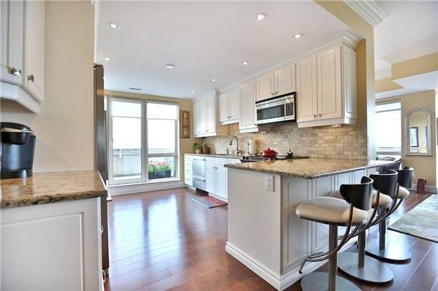 lph1 - 50 Old Mill Rd, Condo with 3 bedrooms, 2 bathrooms and 2 parking in Oakville ON | Image 8