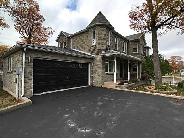 74 Edgewater Rd, House detached with 3 bedrooms, 4 bathrooms and 8 parking in Wasaga Beach ON | Image 1