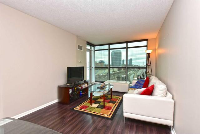 1209 - 18 Yonge St, Condo with 1 bedrooms, 2 bathrooms and 1 parking in Toronto ON | Image 7