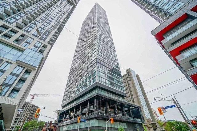 3505 - 181 Dundas St E, Condo with 2 bedrooms, 1 bathrooms and 0 parking in Toronto ON | Image 2