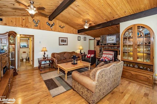 1197 South Kahshe Lake Road, House detached with 3 bedrooms, 1 bathrooms and 6 parking in Gravenhurst ON | Image 7