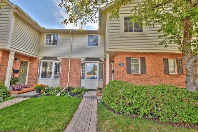 9 - 275 Pelham Road, House attached with 3 bedrooms, 1 bathrooms and 1 parking in St. Catharines ON | Image 3
