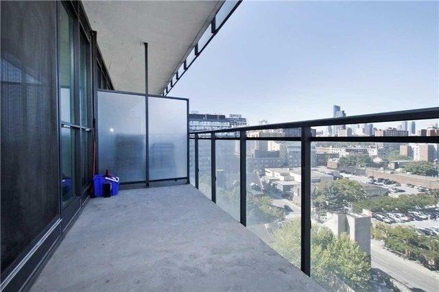 1001 - 318 King St E, Condo with 1 bedrooms, 1 bathrooms and 0 parking in Toronto ON | Image 3