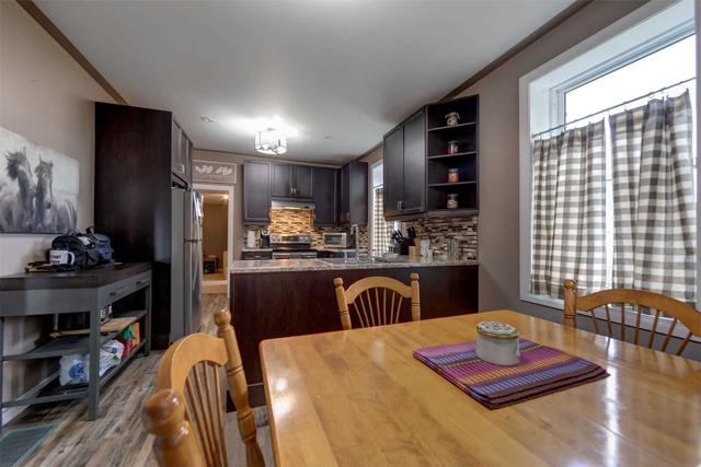 2189 Glenarm Rd, House detached with 3 bedrooms, 2 bathrooms and 6 parking in Kawartha Lakes ON | Image 2