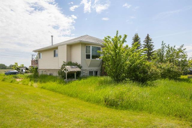 414 9 Avenue, House detached with 3 bedrooms, 2 bathrooms and 4 parking in Wheatland County AB | Image 3