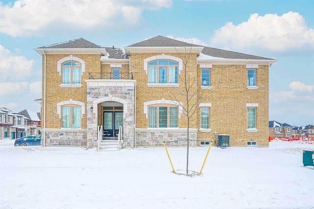 15 Walter Clifford Nesb Dr, House detached with 4 bedrooms, 4 bathrooms and 2 parking in Whitby ON | Image 12