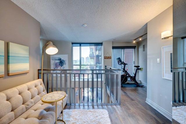 1105 - 80 Cumberland St, Condo with 2 bedrooms, 3 bathrooms and 1 parking in Toronto ON | Image 17