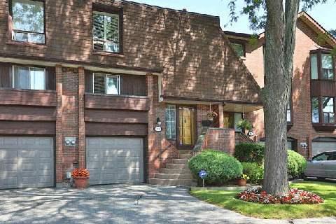 10 Gypsy Roseway, Townhouse with 3 bedrooms, 3 bathrooms and 1 parking in Toronto ON | Image 1