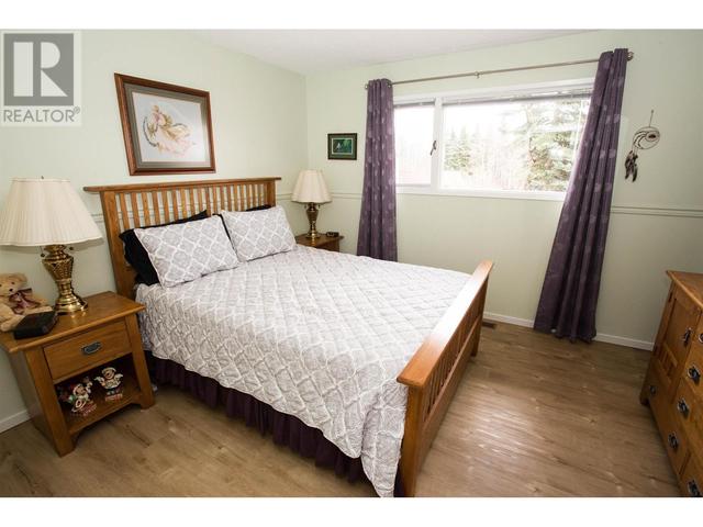 4132 Baker Road, House detached with 5 bedrooms, 3 bathrooms and null parking in Prince George BC | Image 8