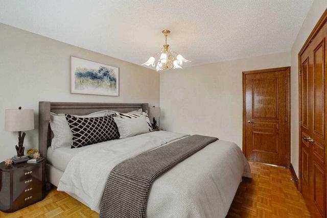 1445 Brentano Blvd, House detached with 4 bedrooms, 4 bathrooms and 6 parking in Mississauga ON | Image 9