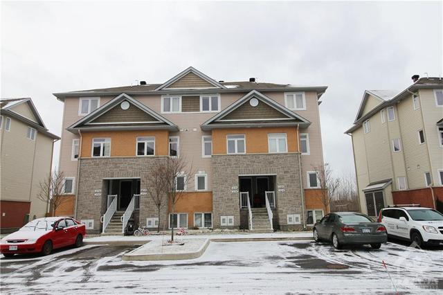 230 Fir Lane, Townhouse with 2 bedrooms, 2 bathrooms and 1 parking in North Grenville ON | Image 1