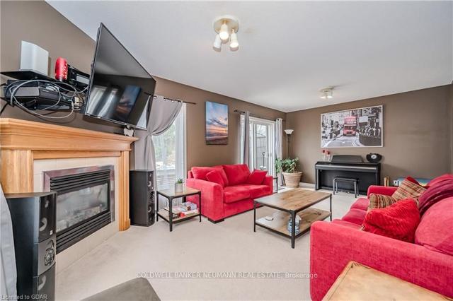7 - 365 Watson Pkwy N, Townhouse with 3 bedrooms, 4 bathrooms and 2 parking in Guelph ON | Image 5