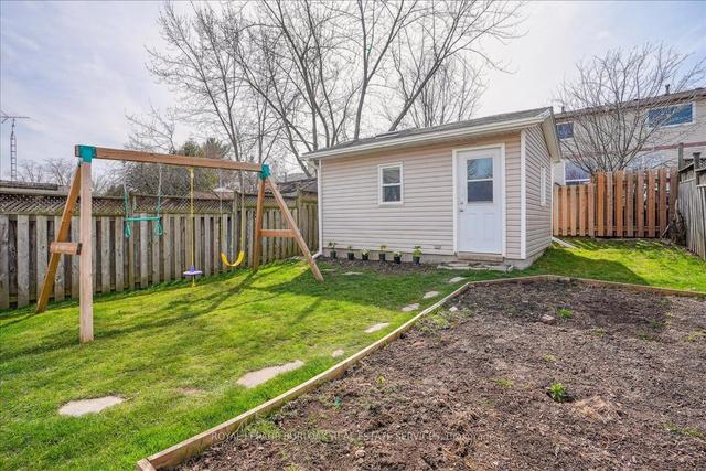 2275 Melissa Cres, House semidetached with 3 bedrooms, 2 bathrooms and 4 parking in Burlington ON | Image 25