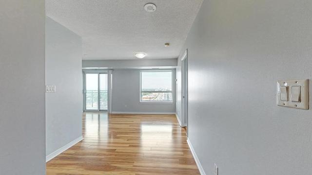 2208 - 215 Queen St E, Condo with 2 bedrooms, 2 bathrooms and 1 parking in Brampton ON | Image 25