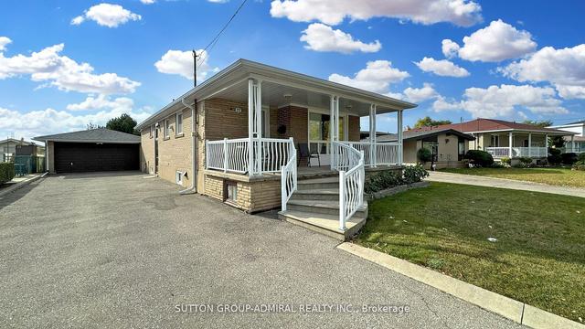22 Secroft Cres, House detached with 3 bedrooms, 2 bathrooms and 8 parking in Toronto ON | Image 23