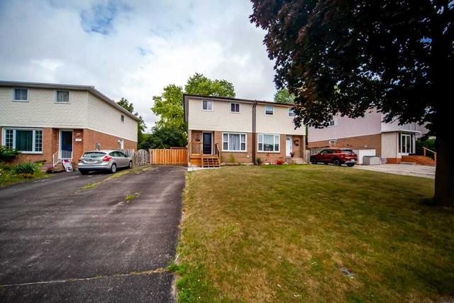 423 Laguna St, House semidetached with 3 bedrooms, 2 bathrooms and 2 parking in Oshawa ON | Image 12