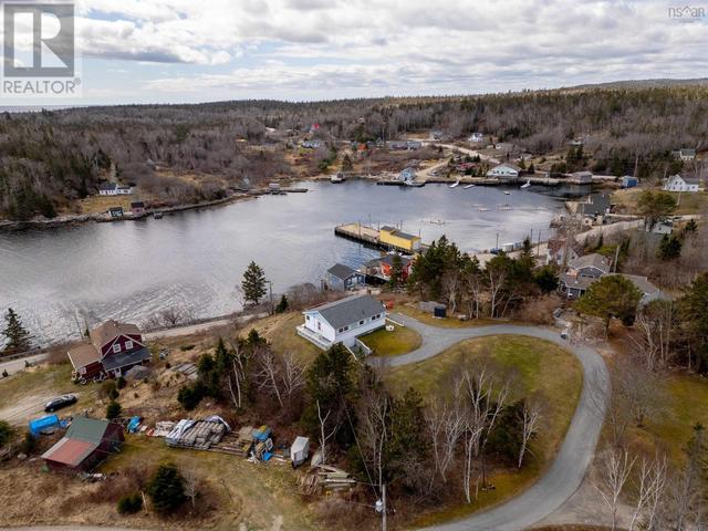 21 Minnie Miller Lane, House detached with 2 bedrooms, 1 bathrooms and null parking in Chester NS | Image 9