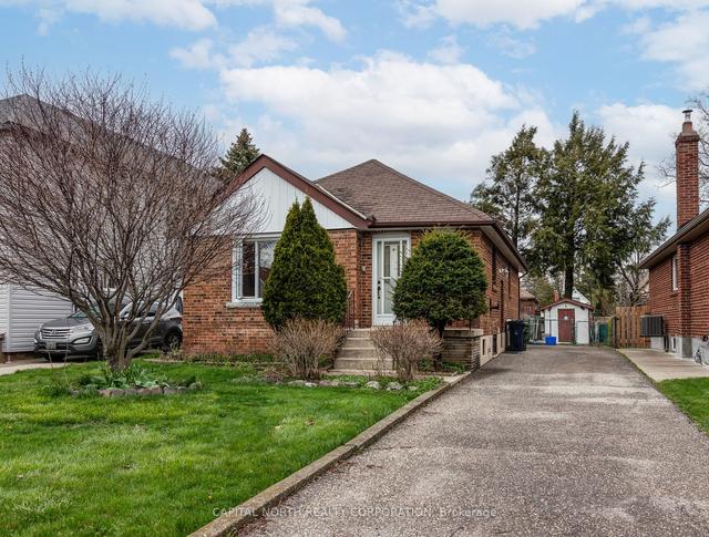 20 Monarchdale Ave, House detached with 2 bedrooms, 2 bathrooms and 3 parking in Toronto ON | Image 1