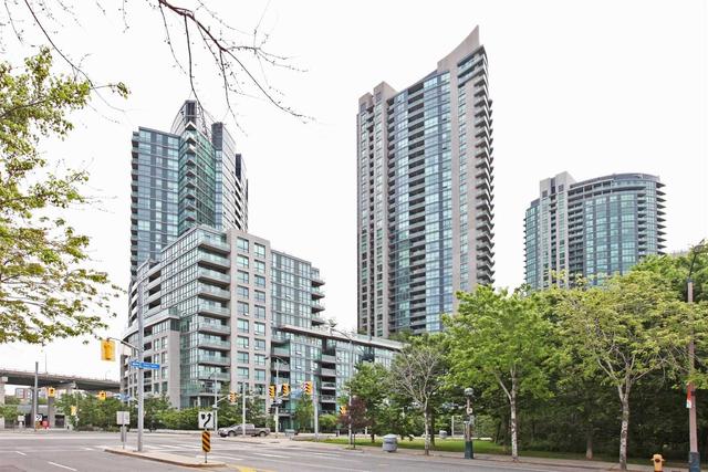 3103 - 219 Fort York Blvd, Condo with 2 bedrooms, 2 bathrooms and 1 parking in Toronto ON | Image 1