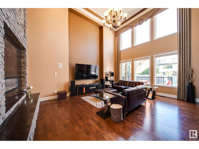 5537 Mcluhan Bl Nw, House detached with 6 bedrooms, 5 bathrooms and 6 parking in Edmonton AB | Image 4