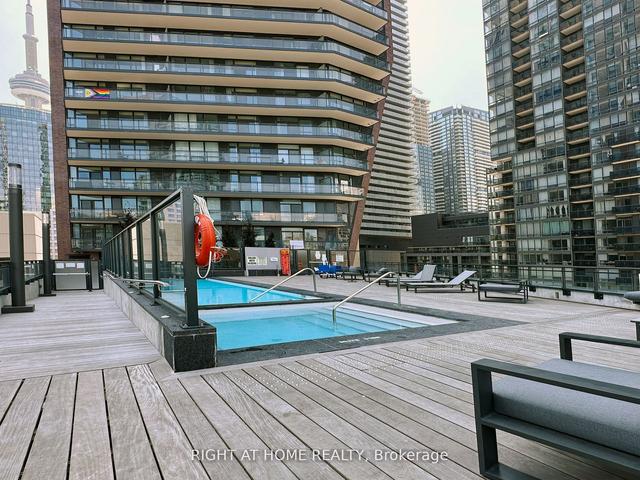 301 - 99 John St, Condo with 3 bedrooms, 2 bathrooms and 1 parking in Toronto ON | Image 11