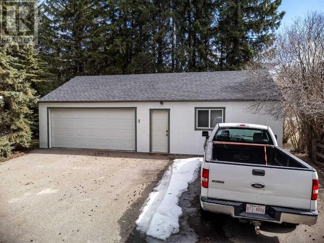 26471 Township Road 382, Home with 2 bedrooms, 2 bathrooms and 2 parking in Red Deer County AB | Image 4