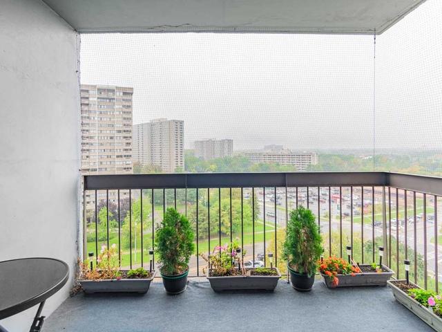 1110 - 20 Mississauga Valley Blvd, Condo with 3 bedrooms, 2 bathrooms and 1 parking in Mississauga ON | Image 16