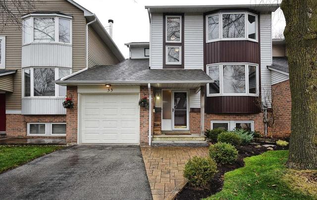 33 Sandusky Cres, House attached with 3 bedrooms, 3 bathrooms and 4 parking in Aurora ON | Image 1