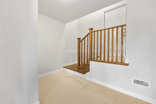 5 Bremner St, House detached with 4 bedrooms, 3 bathrooms and 4 parking in Whitby ON | Image 13