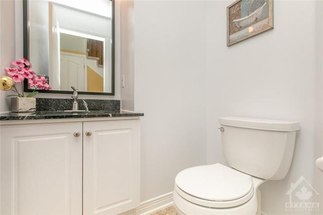 35 Grassy Plains Drive, Townhouse with 3 bedrooms, 2 bathrooms and 3 parking in Ottawa ON | Image 11