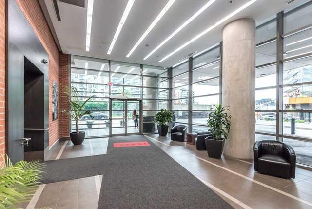 820 - 38 Joe Shuster Way, Condo with 1 bedrooms, 1 bathrooms and null parking in Toronto ON | Image 17