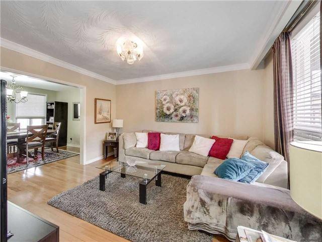 56 Millicent St, House detached with 3 bedrooms, 2 bathrooms and 2 parking in Toronto ON | Image 2