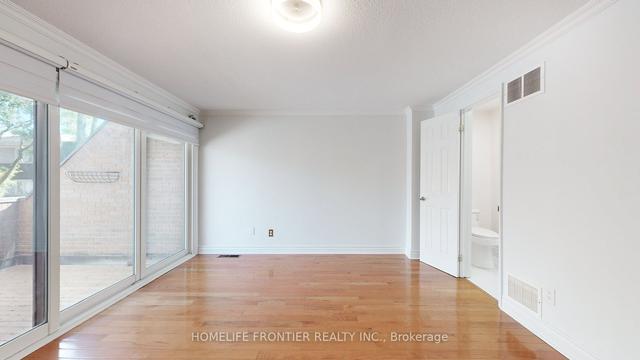 74 Flaming Roseway, Townhouse with 3 bedrooms, 3 bathrooms and 2 parking in Toronto ON | Image 22