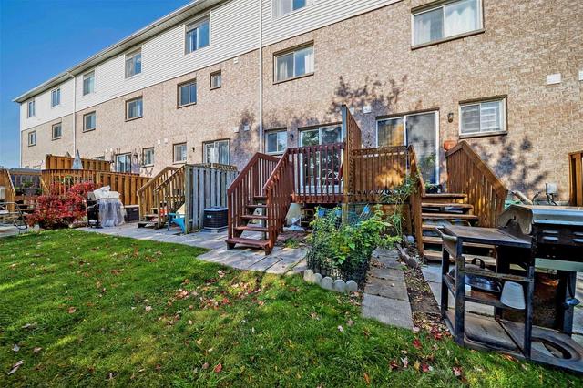 13 - 1050 Bristol Rd W, Townhouse with 3 bedrooms, 3 bathrooms and 2 parking in Mississauga ON | Image 35