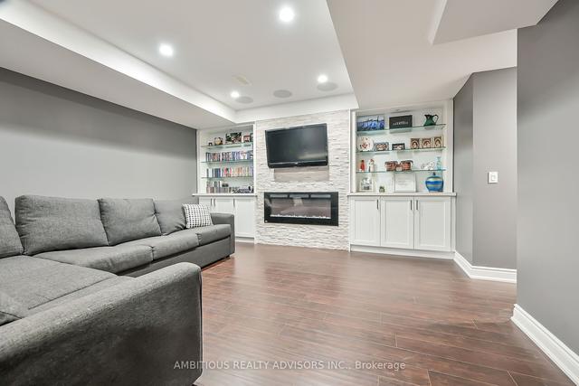 103 Bocelli Cres, House detached with 5 bedrooms, 5 bathrooms and 4 parking in Hamilton ON | Image 33