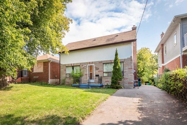 697 Midland Ave, House detached with 3 bedrooms, 2 bathrooms and 3 parking in Toronto ON | Image 1