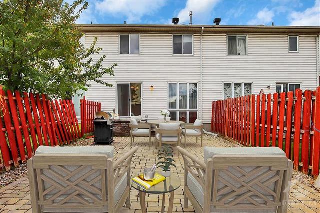 3 Kincardine Drive, Townhouse with 3 bedrooms, 2 bathrooms and 3 parking in Ottawa ON | Image 21