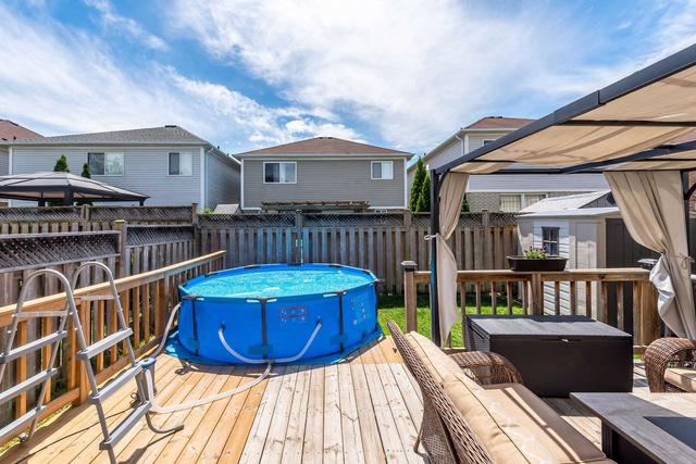 247 Windwood Dr, House detached with 3 bedrooms, 3 bathrooms and 3 parking in Hamilton ON | Image 33