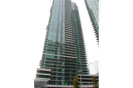 604 - 33 Bay St, Condo with 2 bedrooms, 2 bathrooms and 1 parking in Toronto ON | Image 1
