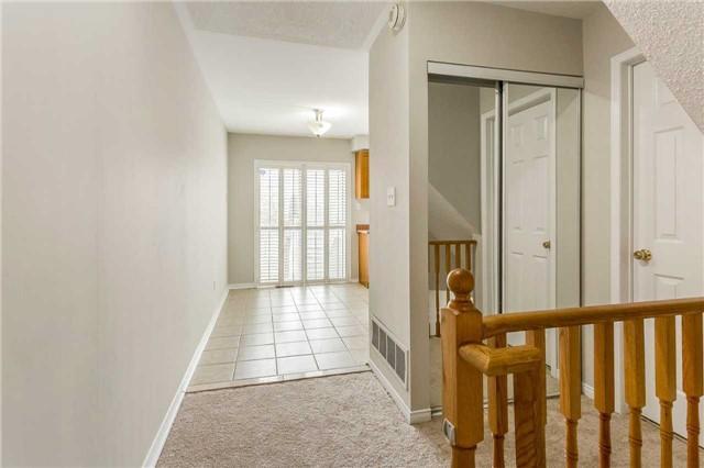 81 Spadina Rd, House attached with 3 bedrooms, 2 bathrooms and 1 parking in Brampton ON | Image 8