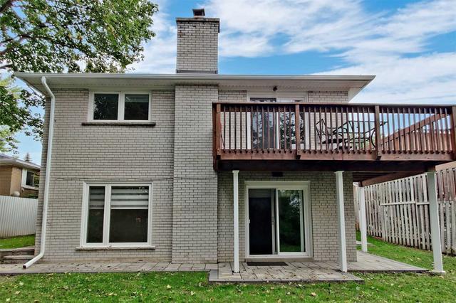 663 Conacher (Bsmt) Dr, House detached with 2 bedrooms, 1 bathrooms and 1 parking in Toronto ON | Image 11