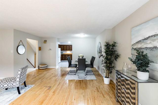 17 Thistle Down Blvd Blvd, Townhouse with 4 bedrooms, 3 bathrooms and 2 parking in Toronto ON | Image 37