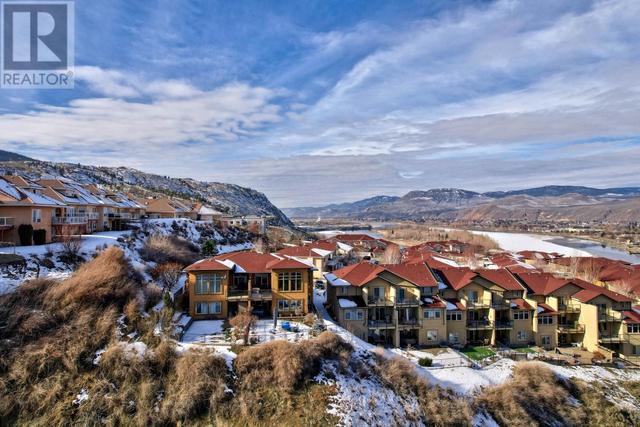 819 - 15 Hudsons Bay Trail, House semidetached with 4 bedrooms, 4 bathrooms and null parking in Kamloops BC | Image 27