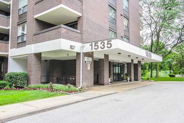 408 - 1535 Lakeshore Rd E, Condo with 3 bedrooms, 2 bathrooms and 1 parking in Mississauga ON | Image 12